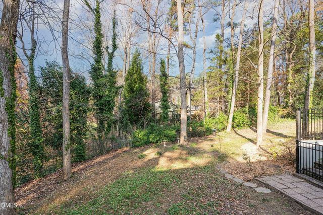 3704 Pembrook Place, Raleigh, NC 27612