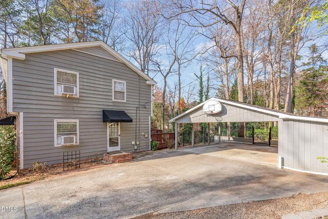 3704 Pembrook Place, Raleigh, NC 27612