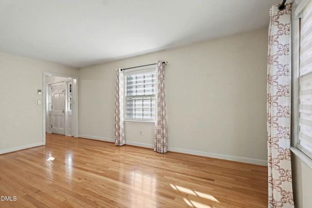 3704 Pembrook Place, Raleigh, NC 27612