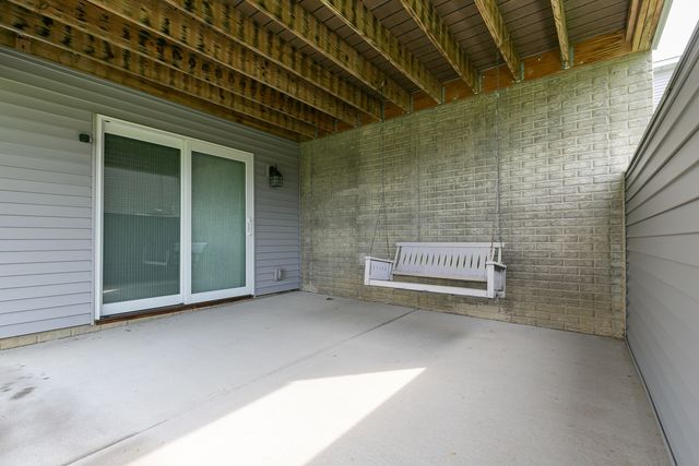 6475 Fairhaven Road, Davenport, IA 52807