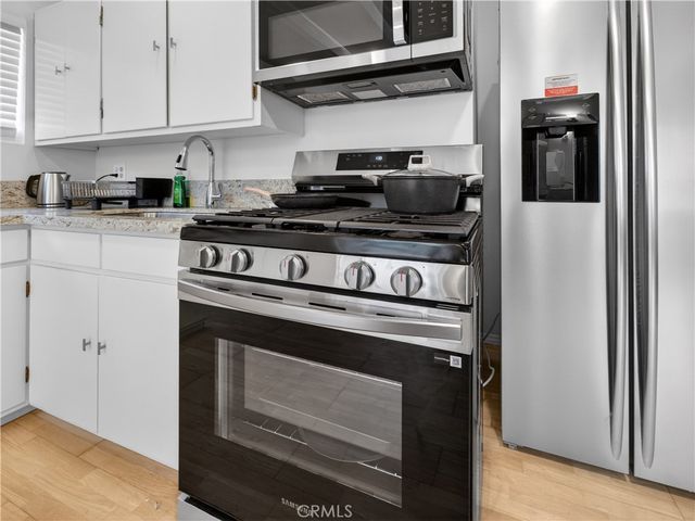 405 N Brighton, Burbank, CA 91506