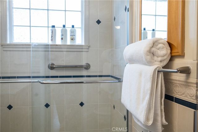 405 N Brighton, Burbank, CA 91506