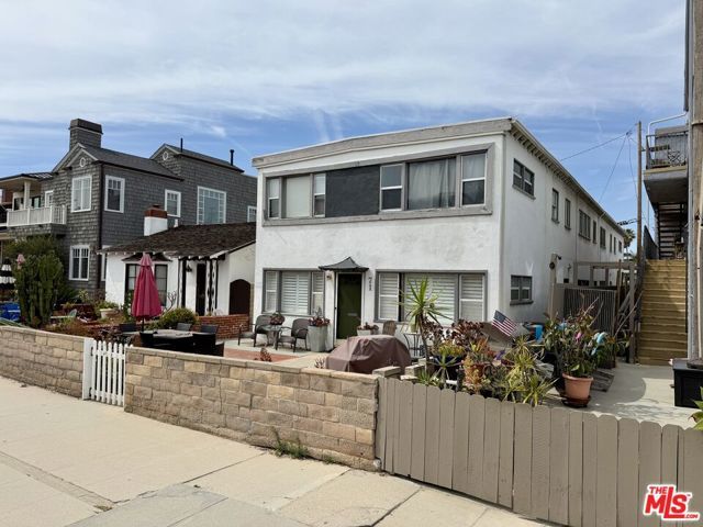 71 19th Street, Hermosa Beach, CA 90254