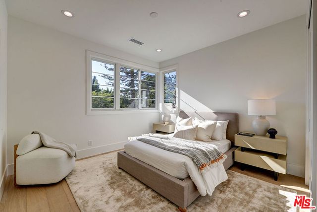 4226 East Boulevard, Los Angeles, CA 90066