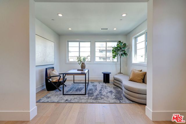 4226 East Boulevard, Los Angeles, CA 90066