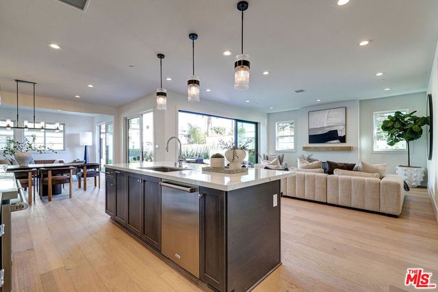 4226 East Boulevard, Los Angeles, CA 90066