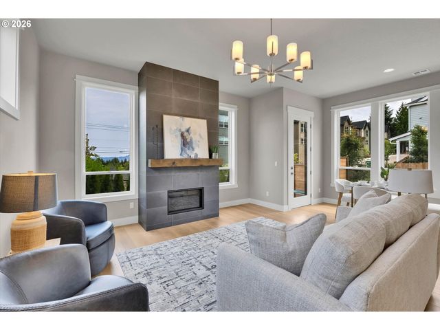 8774 Sw 176TH Ave, Beaverton, OR 97007