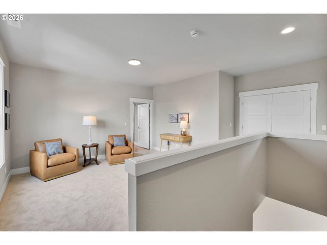 8774 Sw 176TH Ave, Beaverton, OR 97007
