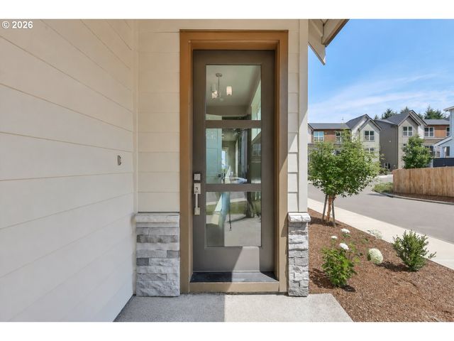 8774 Sw 176TH Ave, Beaverton, OR 97007