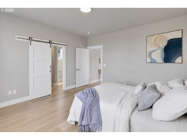 8774 Sw 176TH Ave, Beaverton, OR 97007