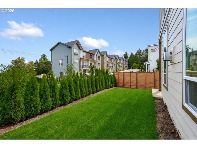 8774 Sw 176TH Ave, Beaverton, OR 97007