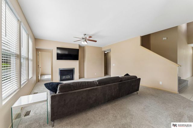 1809 Port Royal Circle, Papillion, NE 68046