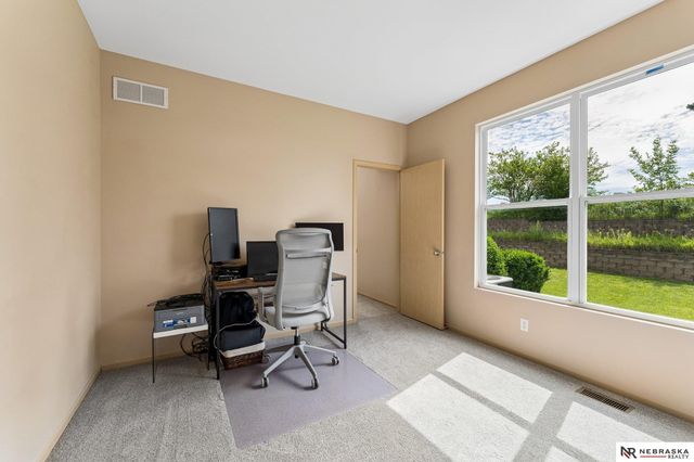 1809 Port Royal Circle, Papillion, NE 68046