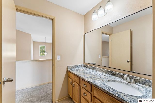 1809 Port Royal Circle, Papillion, NE 68046