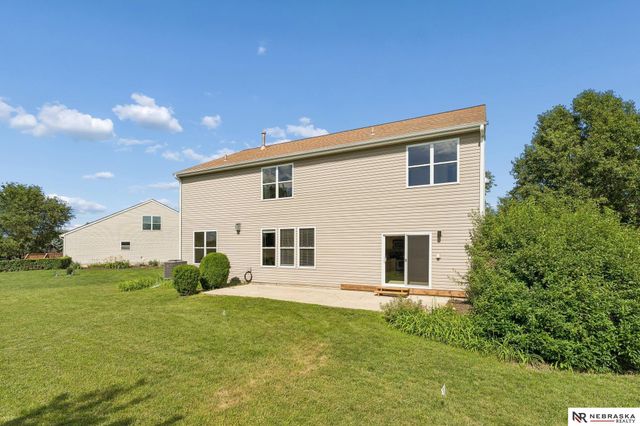 1809 Port Royal Circle, Papillion, NE 68046