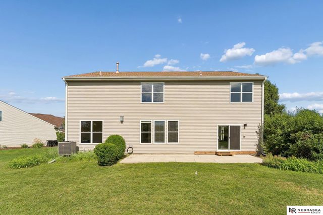 1809 Port Royal Circle, Papillion, NE 68046