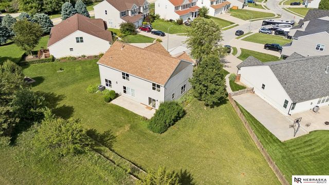 1809 Port Royal Circle, Papillion, NE 68046