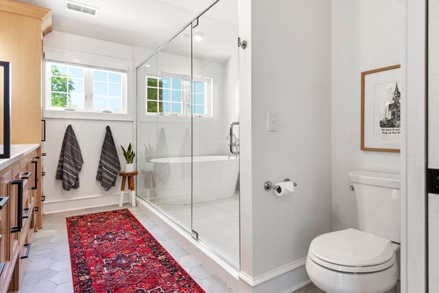 815 E Birch AVENUE, Whitefish Bay, WI 53217