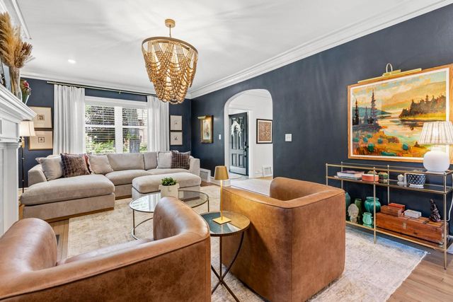 815 E Birch AVENUE, Whitefish Bay, WI 53217