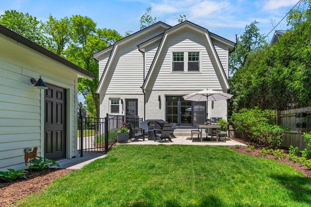 815 E Birch AVENUE, Whitefish Bay, WI 53217