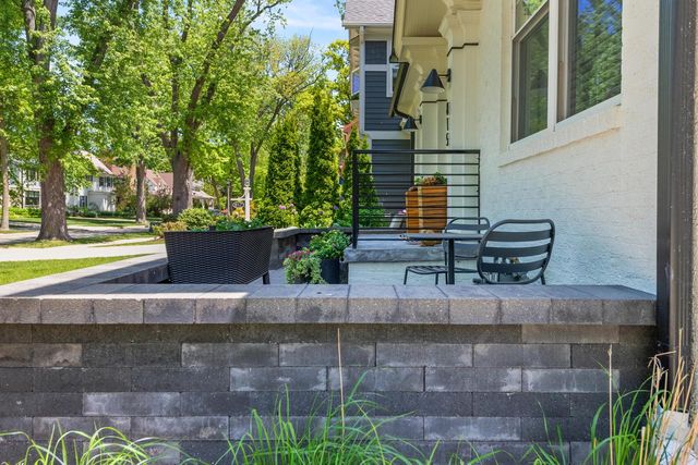 815 E Birch AVENUE, Whitefish Bay, WI 53217