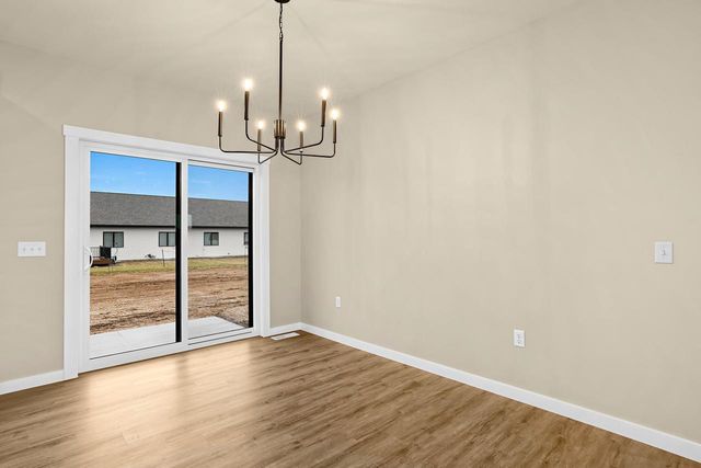 826 Clark LANE, Holmen, WI 54636