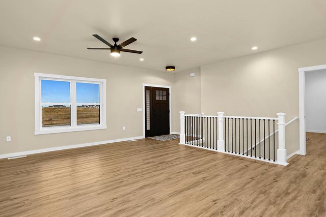 826 Clark LANE, Holmen, WI 54636