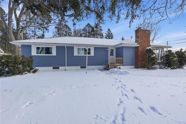 6 Newport Road, Irondequoit, NY 14622