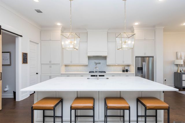 7353 N Eisworth Ave, Central, LA 70818