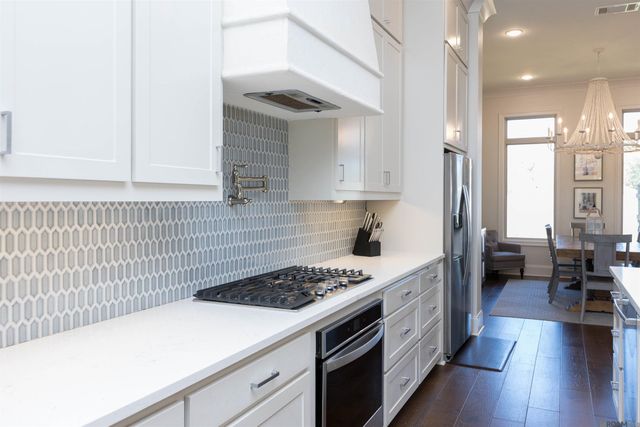 7353 N Eisworth Ave, Central, LA 70818