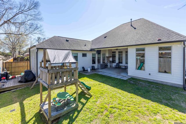 7353 N Eisworth Ave, Central, LA 70818