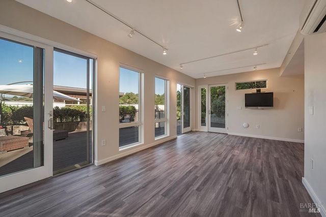 280 Long Acres Pl, Healdsburg, CA 95448