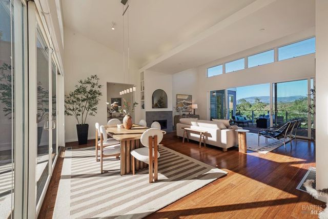 280 Long Acres Pl, Healdsburg, CA 95448