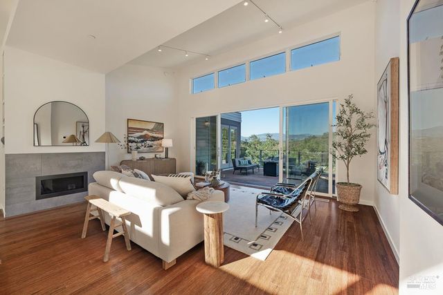 280 Long Acres Pl, Healdsburg, CA 95448