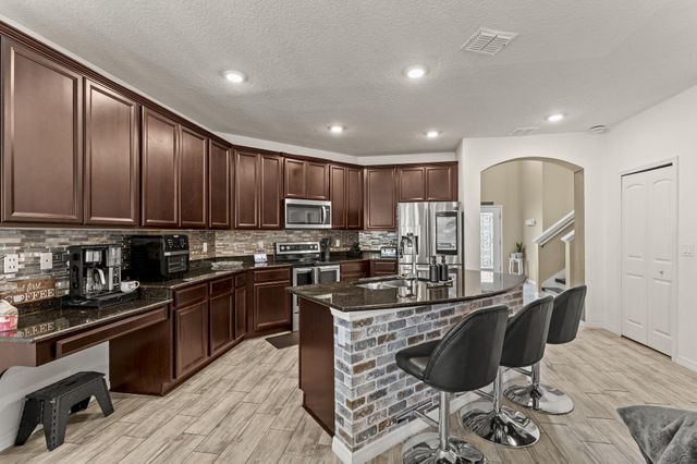 2241 SW Abalon Circle, Port St Lucie, FL 34953
