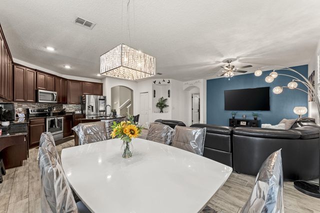 2241 SW Abalon Circle, Port St Lucie, FL 34953