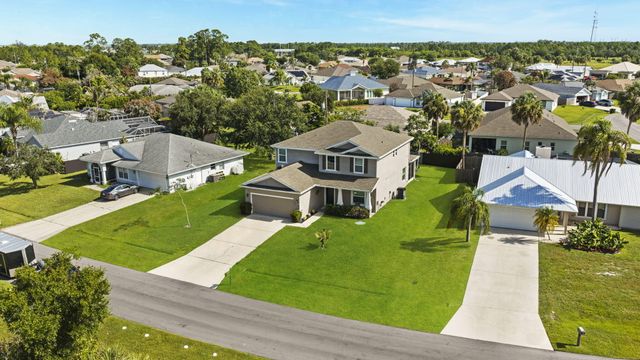 2241 SW Abalon Circle, Port St Lucie, FL 34953