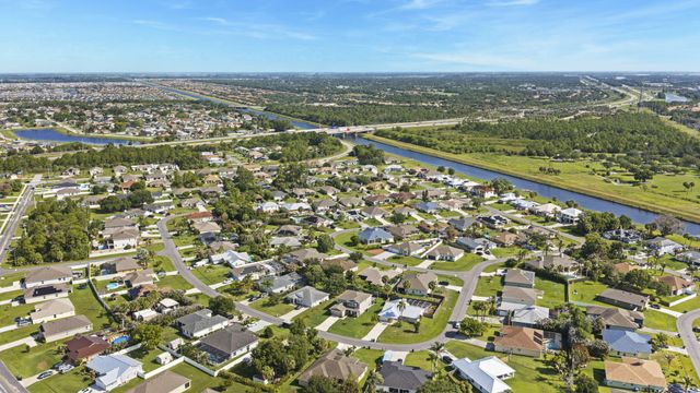 2241 SW Abalon Circle, Port St Lucie, FL 34953