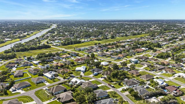 2241 SW Abalon Circle, Port St Lucie, FL 34953
