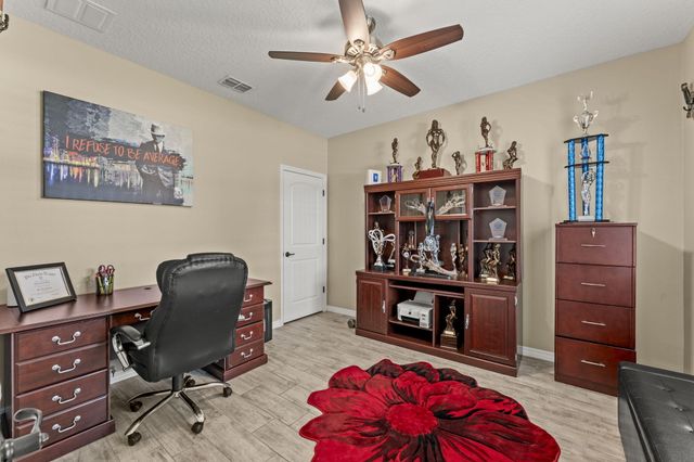 2241 SW Abalon Circle, Port St Lucie, FL 34953