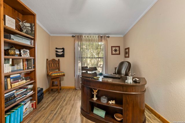390 Galveston St, Bandera, TX 78003