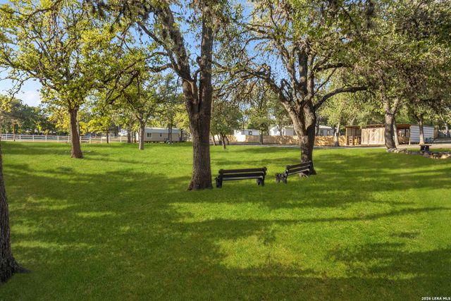 390 Galveston St, Bandera, TX 78003