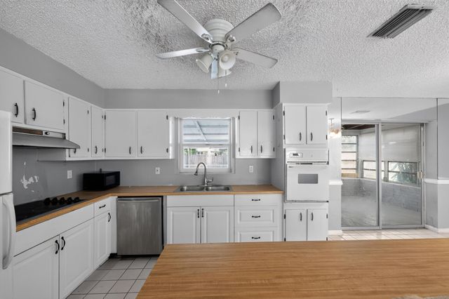 414 FORESTERIA Drive, Lake Park, FL 33403