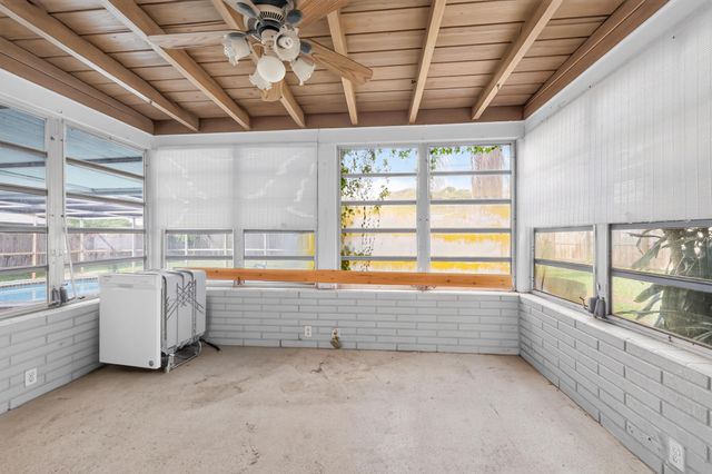 414 FORESTERIA Drive, Lake Park, FL 33403