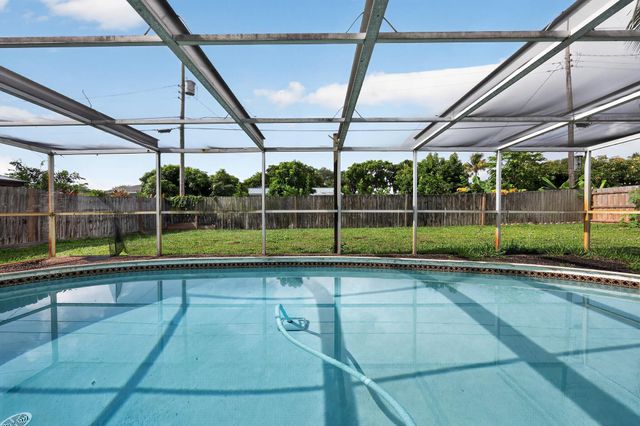 414 FORESTERIA Drive, Lake Park, FL 33403