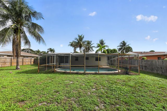 414 FORESTERIA Drive, Lake Park, FL 33403