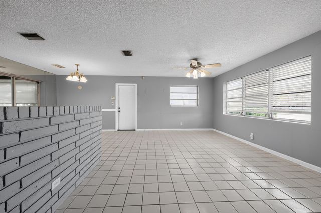 414 FORESTERIA Drive, Lake Park, FL 33403