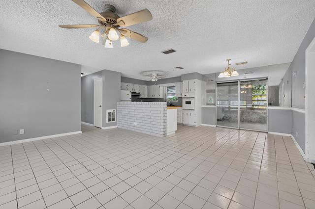 414 FORESTERIA Drive, Lake Park, FL 33403