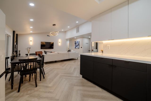 1525 Woodland Oaks Way, Sacramento, CA 95833