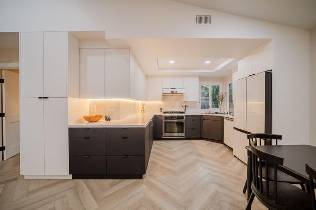 1525 Woodland Oaks Way, Sacramento, CA 95833